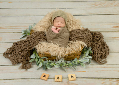 newborn studio portrait studio-116