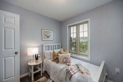9-571 Longworth bdrm 2 (2)