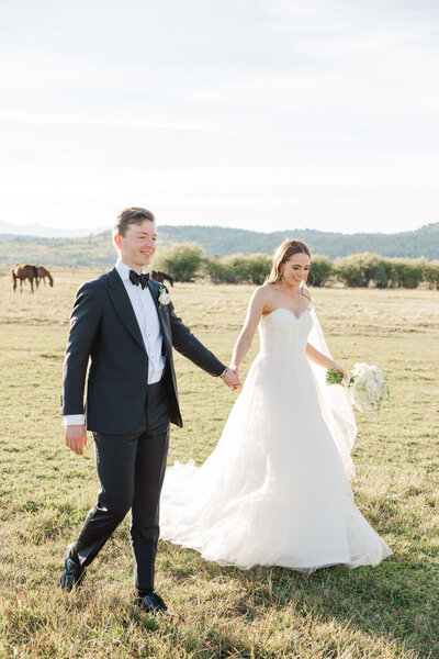 Diamond Cross Ranch Wedding | Horse Run