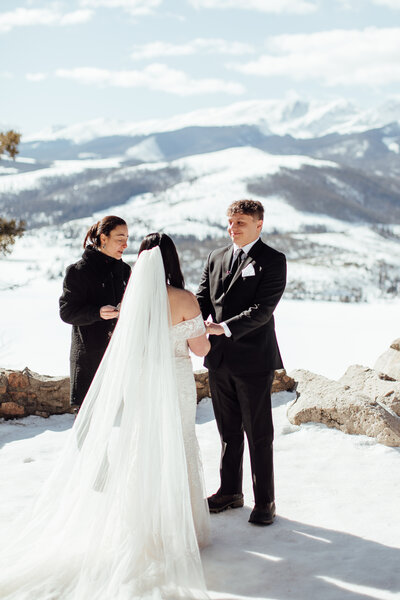 Beautiful mountaintop Colorado wedding