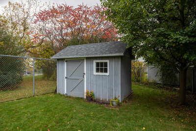 964 Grandlea shed