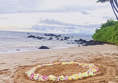 Flower Petal Circle for your perfect beach wedding on Maui