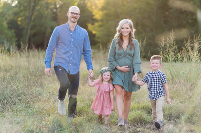 Maternity and family photos in Nashville, Tennessee