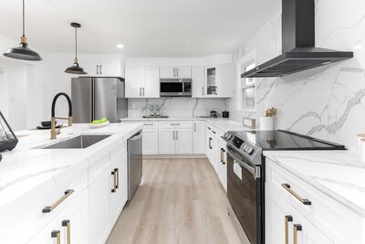 Modern white kitchen in Maryland home for sale