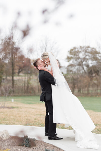 photo of Fort Wayne wedding couple by Courtney Rudicel, a wedding photographer in Indiana