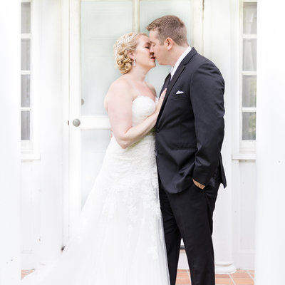 Ottawa-Wedding-Photographer-bride-groom-billings-estate-photo-3