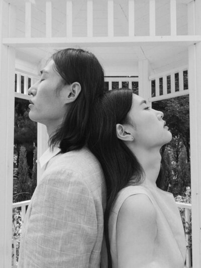 Ahhorn Summer Collection | Modern Luxury Editorial in Gangnam’s Seoul Forest – Michael Asmussen Photography 강남 서울숲에서 펼쳐진 아혼(Ahhorn) 여름 컬렉션 | 현대적인 한복과 럭셔리 패션 화보
