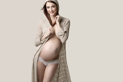 Pregnancy photos by Julia Kelleher in Bend OR