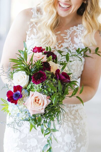 Gorgeous wedding bouquet and bride