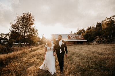 Följ med Natalie och Markus när de firar sitt bröllop på Annersgård i Varberg