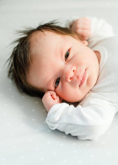 fresh-seattle-lifestyle-photographer-newborn-home-session-24_1200
