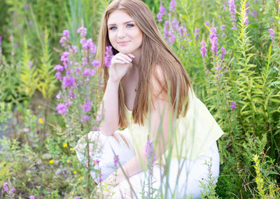 senior girl spring flowers