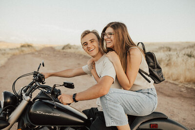 Arizona Desert Motorcycle Couple17 (1)