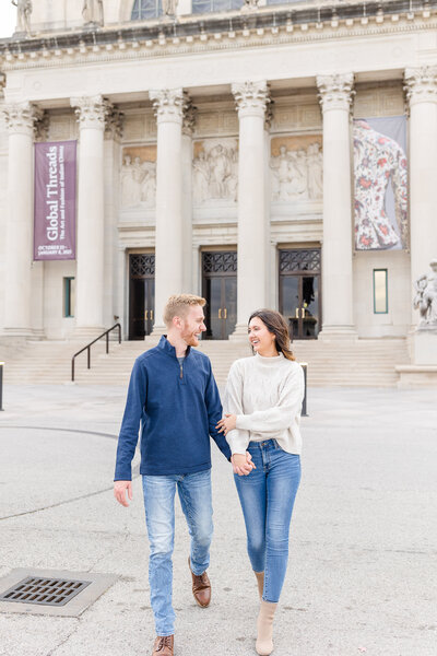 engagement photos in St. Louis at the St. Louis Art Museum