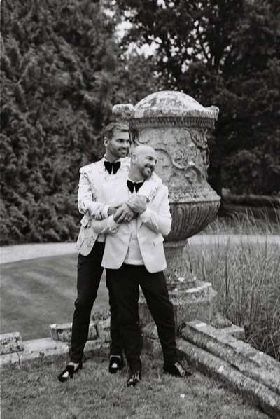 35mm couple portrait at Orchardleigh Estate