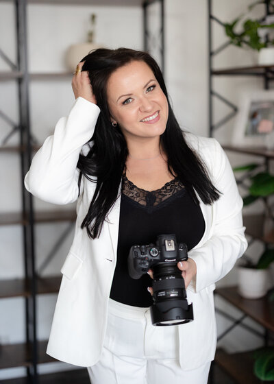 selfportrait-barbora-jones-photography-headshots-branding-photos-68