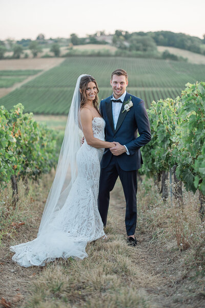 Photo mariage couple sous saule pleureur Normandie