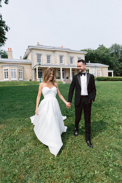 Bride and Groom at Le Domaine Cataraqui