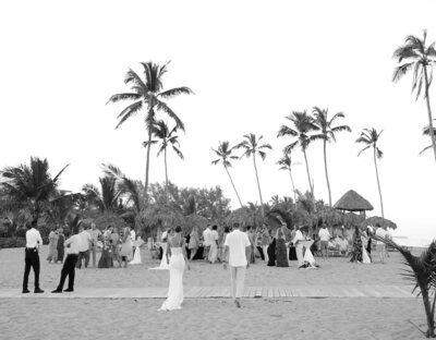 Hawaiian beach wedding portraits