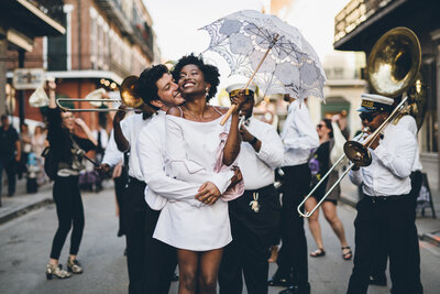 29-New-Orleans-Wedding-couple