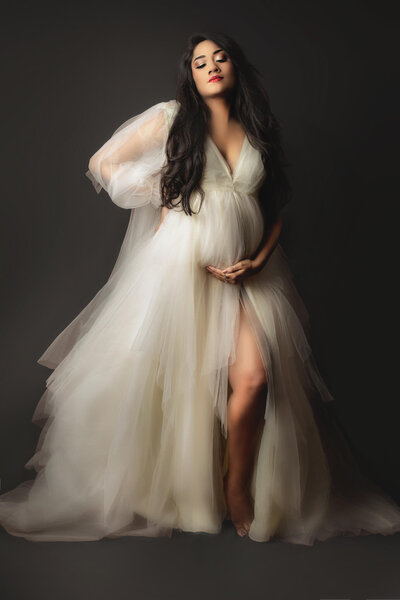 maternity photoshoot in white gown, hamilton, ON