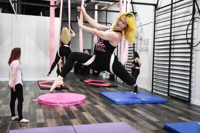 Aerial Hoop & Trapeze Flow (Level 4 & up) in Pittsburgh, PA, US