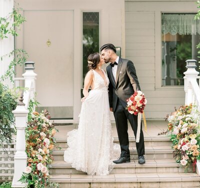 Enchanting estate wedding inspiration, bridal accessories by Blair Nadeau Bridal Adornments, romantic and modern wedding jewelry based in Brampton. Featured on the Brontë Bride Blog.