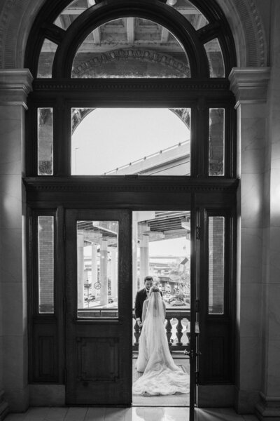 L+M_MainStreetStation_Wedding_LeahReddingPhotography-80
