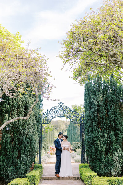 romantic modern san francisco engagement photographer