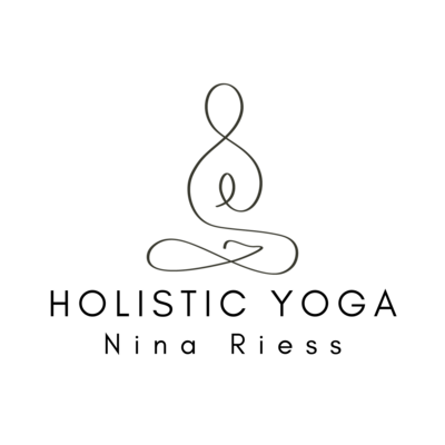 Logo Holistic Yoga Nina Riess