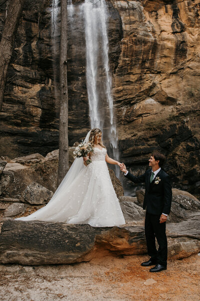 Romantic Elopement in Joshua Tree