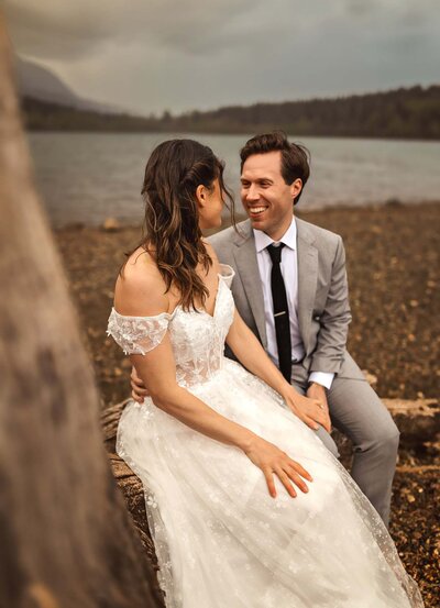 Capture the essence of your special day with Everest Portraits, featuring intimate, joyful moments by the serene lakes of the Pacific Northwest. Perfect for couples seeking a natural, romantic backdrop for their wedding photography.