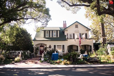 Front view of The Wilcox Manor wedding venue in Tustin