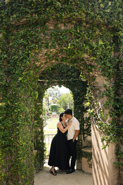 engagement photos at vizcaya museum by wedding photographers naples fl
