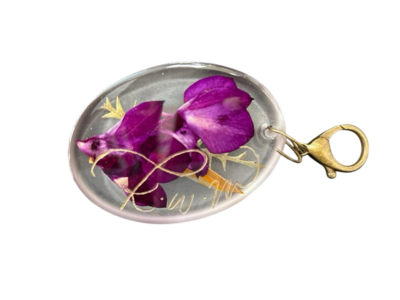 funeral flowers preserved in resin keychain 
