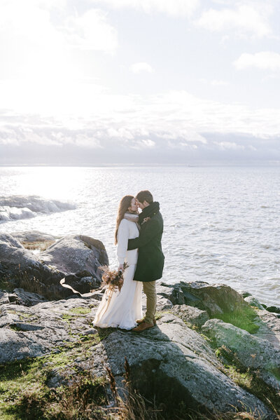 We had a romantic wedding photography session in gorgeous Suomenlinna.