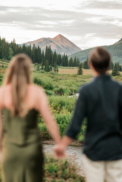 sunrise-engagement-photos-crested-butte_0103