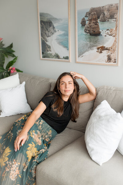 Dora Jurisic, LMFT therapist offering individual and couples therapy in Hermosa Beach and virtually throughout California
