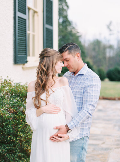 Klaire-Dixius-Photography-Rust-Manor-House-Leesburg-Virginia-Maternity-Session-Billy-Amber-01