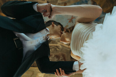wedding photos in italy by destination and italy wedding photographer elsie goodman