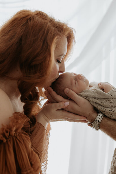 natural indoor newborn photography sessions perth