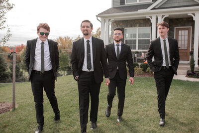 groomsmen posing