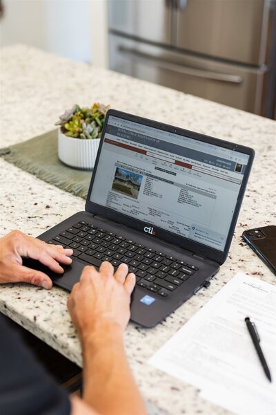 Expert realtor offering affordable help to sellers in Canon City