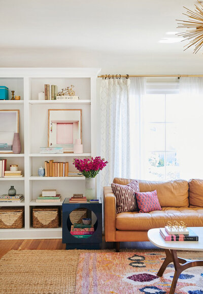 Bright, traditional great room design by interior designer Dana Triano of Dana Triano Designs