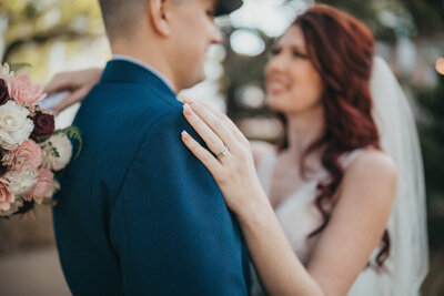 bride and groom portraits bouquet