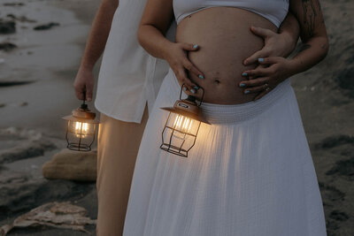 Hands on pregnant belly | maternity photographer, nostalgic storytelling imagery
