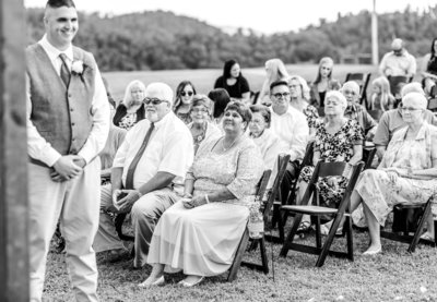 Middlefork Barn Red & Sunflower Wedding-40