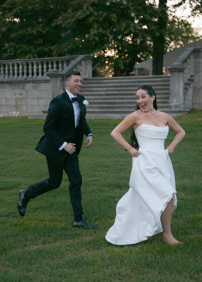 Urban documentary wedding photography around the Philadelphia Art Museum and Rittenhouse Square.