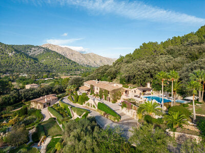 Almond Valley 09