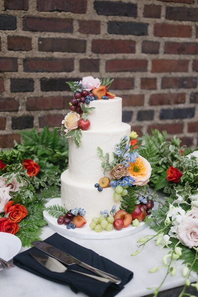 Welcome to Sol Luna Photography, your West Michigan Wedding Photographer. Discover our elegant wedding photography services, designed to capture timeless moments with elegance and artistry. Let us bring your vision to life.